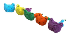 Sesli Peluş Yaylı Mutlu Kedi Köpek Oyuncağı 26 cm Çeşitli Renklerde - 293806-2